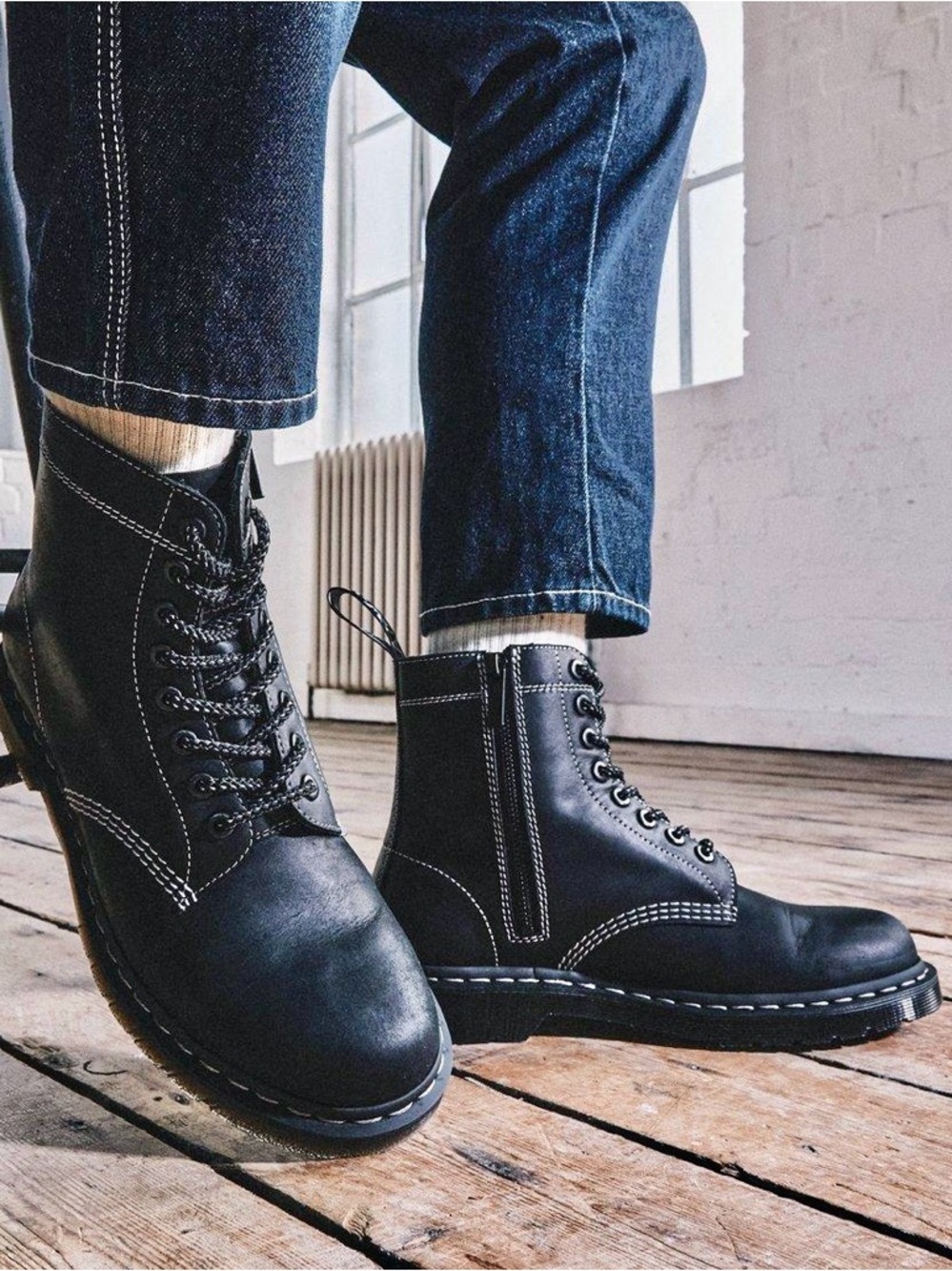 Dr.Martens 1460 Pascal Zip Black Leather Lace Up Boots Mid-Grey Stitching Size8